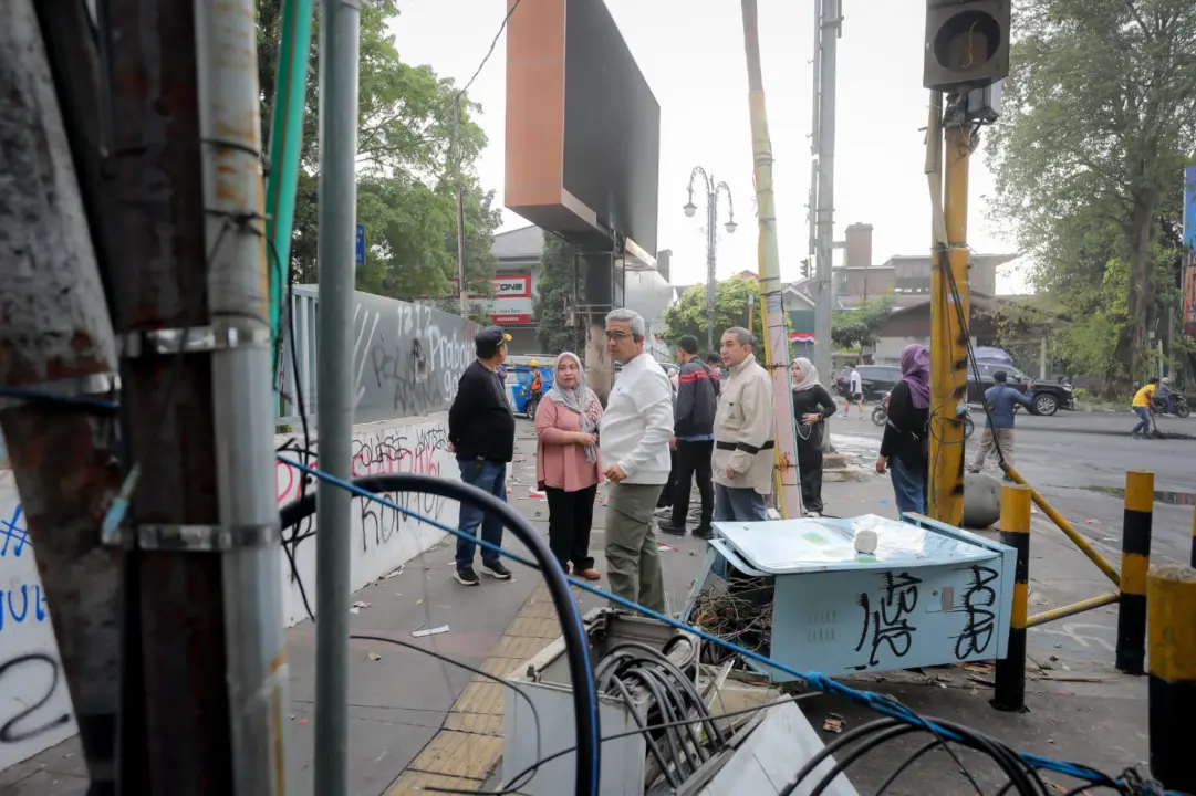 Lampu Lalu Lintas di Kawasan Dago Rusak, Pemkot Bandung Targetkan Perbaikan Tiga Minggu