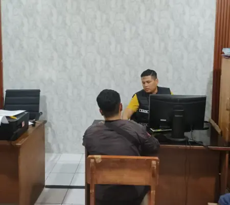 Polisi Ringkus Pelaku Curas Kalung Emas di Kadungora Polisi Ringkus Pelaku Curas Kalung Emas di Kadungora