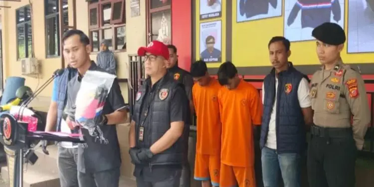 polisi meringkus dua pelaku penganiayaan yang tewaskan seorang pria.