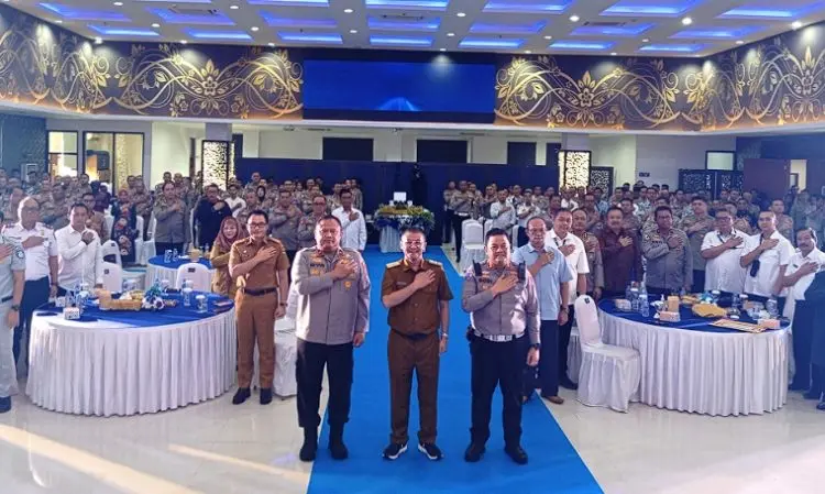 Polda Jawa Barat menggelar syukuran dalam rangka memperingati Hari Keselamatan Lalu Lintas dan Hari Lalu Lintas Bhayangkara ke-70, Senin (22/9/2025).