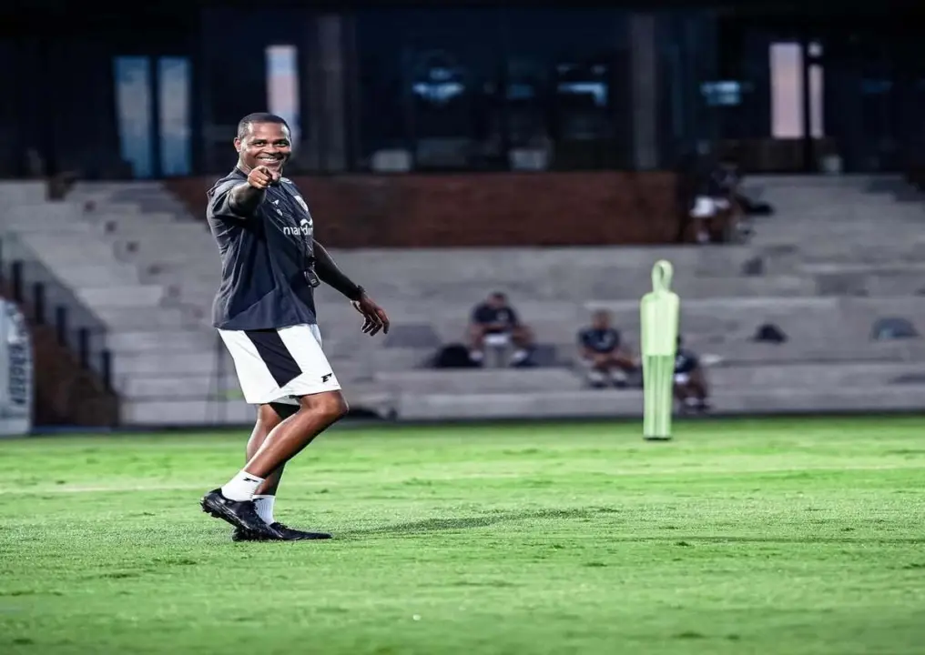 Patrick Kluivert pertimbangkan coret satu pemain Persib Bandung dari skuad Timnas Indonesia