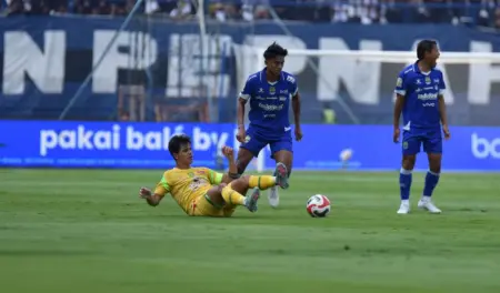 Bojan Hodak Ungkap Kemenangan Atas Arema FC Menambah Kepercayaan Diri Anak Asuhnya Bojan Hodak Ungkap Kemenangan Atas Arema FC Menambah Kepercayaan Diri Anak Asuhnya Jelang Hadapi Persita