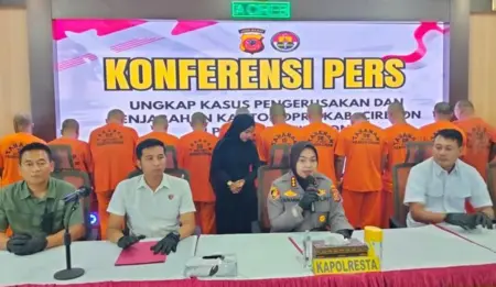Gedung DPRD Cirebon Dijarah, Polisi Tangkap 28 Orang Polresta Cirebon menggelar konferensi pers kasus perusakan dan penjarahan di Mapolresta Cirebon, Kamis (4/9/2025). (istimewa)