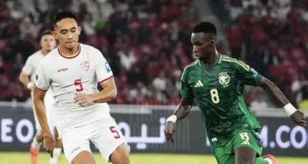 Bek timnas Indonesia, Rizky Ridho saat melawan Arab Saudi di putaran ketiga Kualifikasi Piala Dunia 2026. (istimewa)
