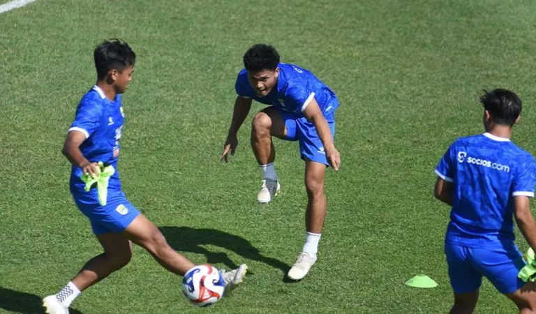 Zulkifli Lukmansyah Siap Serap Ilmu Dari Para Pemain Bintang Persib Yang Ada di Posisinya