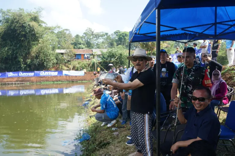 Fun Fishing With Persib Legend Hadirkan Kenangan dan Keakraban