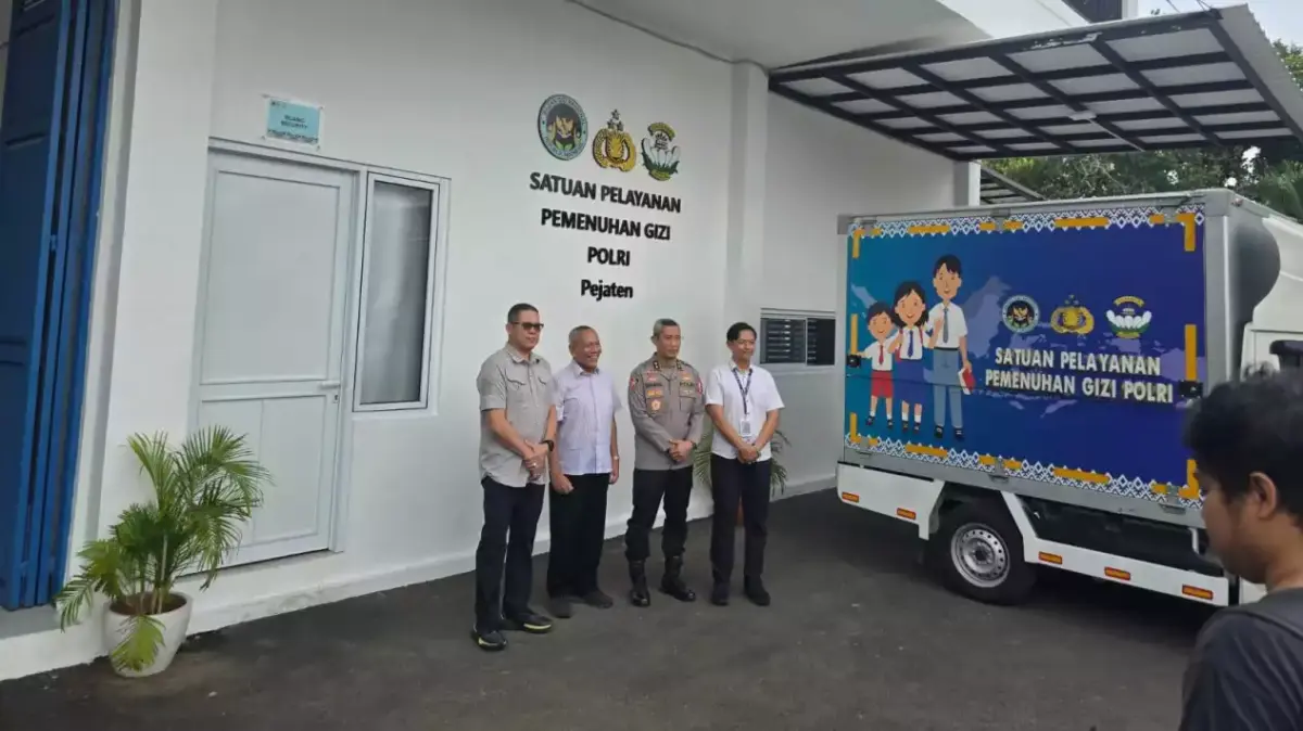 Satuan Pelayanan Pemenuhan Gizi Polri menerapkan standar food safety atau keamanan pangan dalam pembuatan makanan untuk program Makan Bergizi Gratis (MBG). (istimewa)