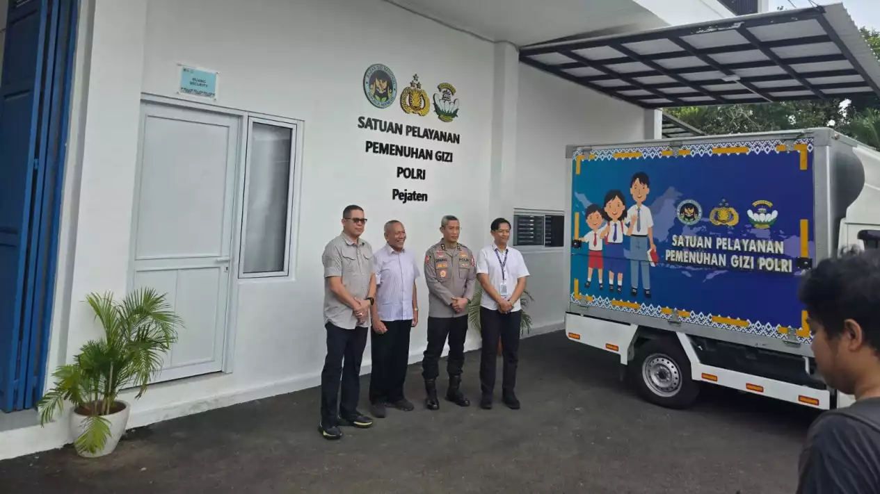 Satuan Pelayanan Pemenuhan Gizi Polri menerapkan standar food safety atau keamanan pangan dalam pembuatan makanan untuk program Makan Bergizi Gratis (MBG). (istimewa)