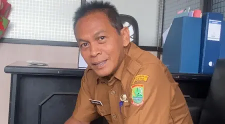 6.000 Penerima Bansos PKH di Karawang Dicoret Kepala Bidang Perlindungan dan Jaminan Sosial Dinas Sosial Kabupaten Karawang Asep Ahmad Saepulah. (maemunah/koranmandala)