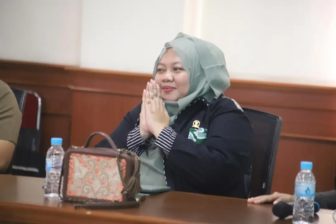 Anggota DPRD kota Bandung dari fraksi PKB Indri Rindani komentari soal Dirjen Pesantren