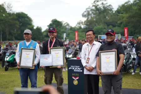 PLN dan Polytron Catat Rekor MURI: 500 Motor Listrik Lakukan Pengisian Serentak di Bandung