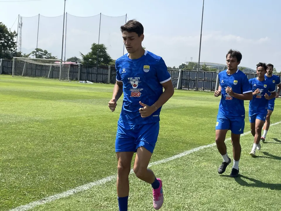 Menang Atas PSBS Biak, Persib Bandung Melesat Naik di Klaseme