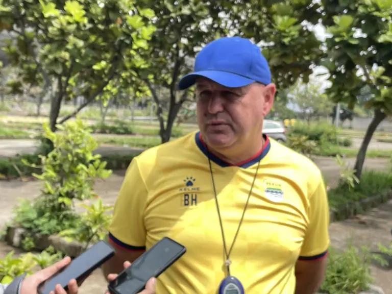 Ini Jawaban Bojan Hodak Soal Kabar Merapat ke Timnas Indonesia Ini Jawaban Bojan Hodak Soal Kabar Merapat ke Timnas Indonesia