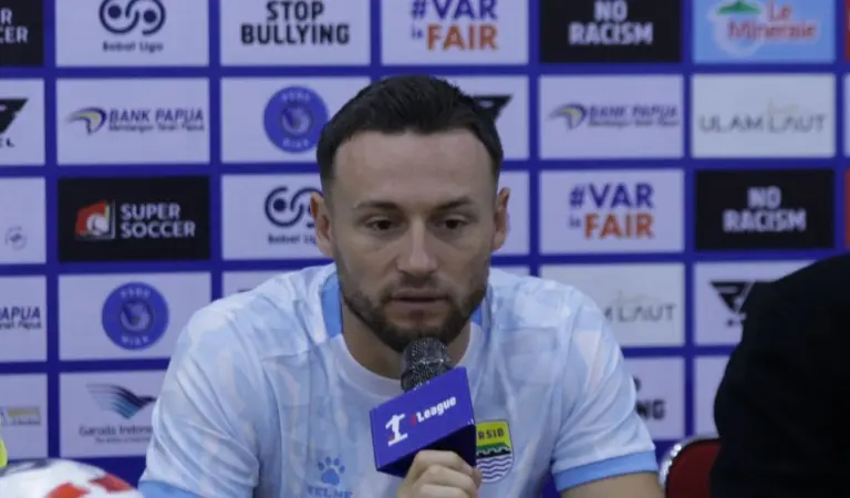 Setelah Menang di Bangkok, Klok Ungkap Persib Bandung Semakin Termotivasi