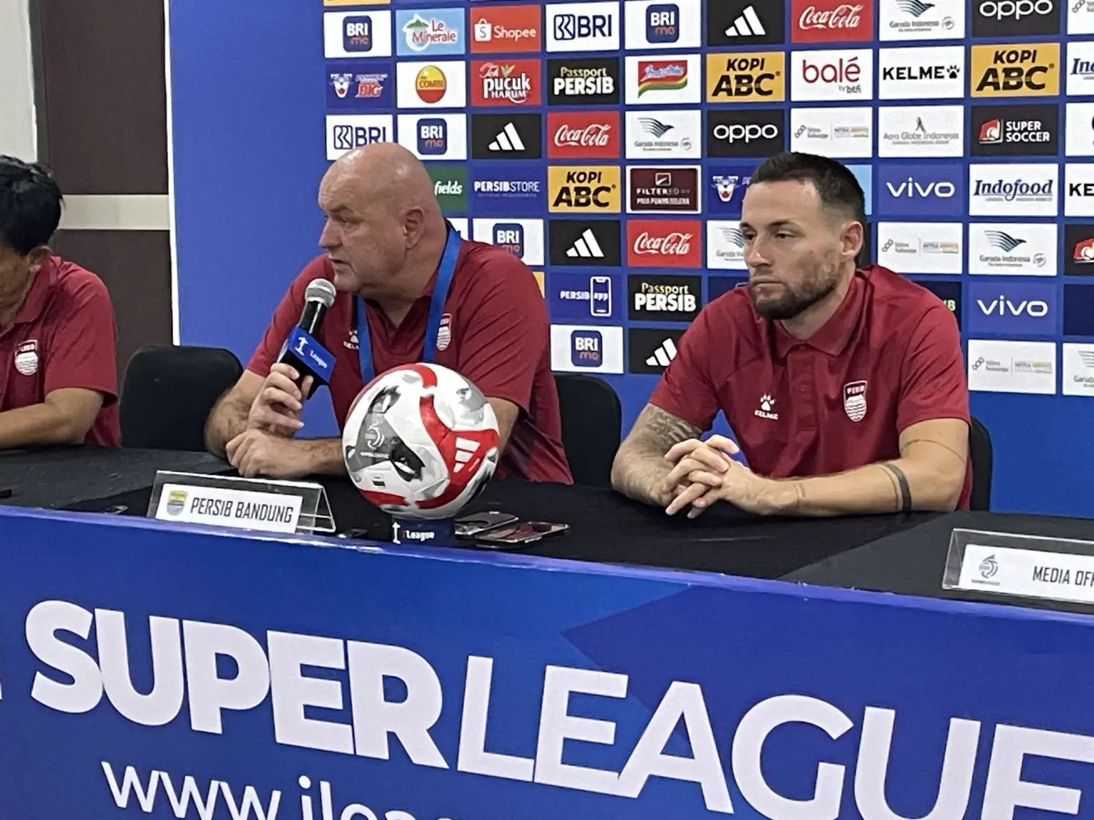 Raih Kemenangan Dengan 10 Pemain, Marc Klok Bangga Dengan Performa Tim Raih Kemenangan Dengan 10 Pemain, Marc Klok Bangga Dengan Performa Tim