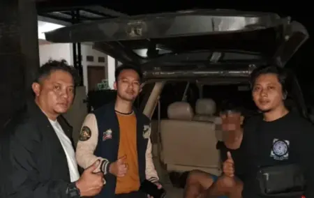 Bobol Sekolah, Pelaku Gondol Laptop dan Handphone Polisi berhasil mengamankan pelaku yang membobol sebuah sekolah di Cibatu.