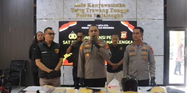 Polres Majalengka berhasil mengungkap kasus pembunuhan terhadap bocah laki-laki di masjid Desa Sadasari, Kecamatan Argapura, Kabupaten Majalengka.