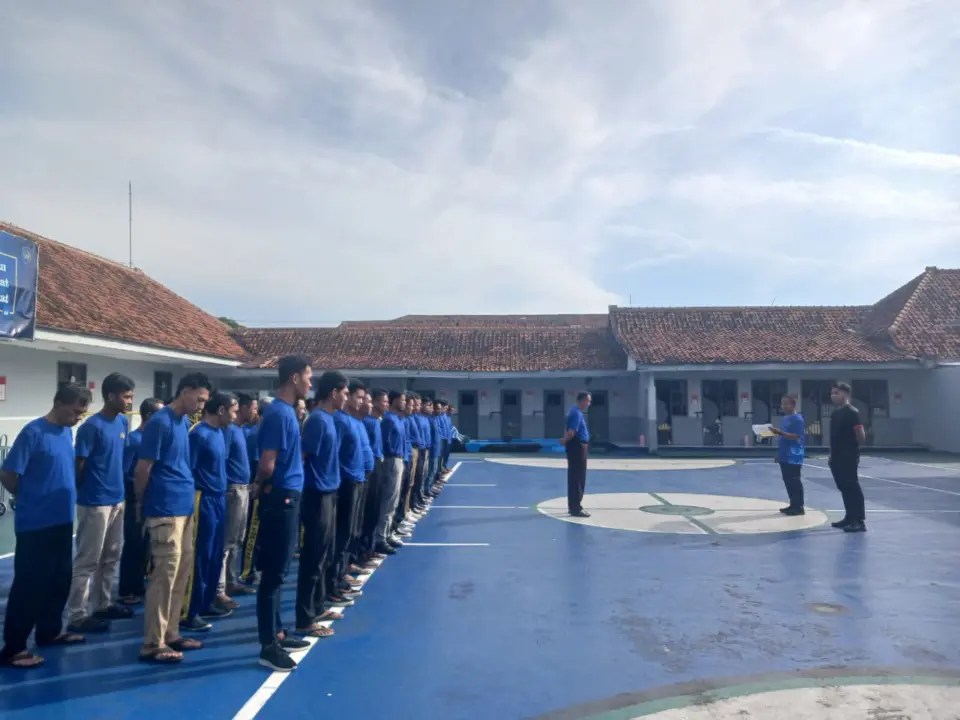 Lapas Kelas IIA Kuningan Gelar Apel Tamping untuk Tingkatkan Kedisiplinan Warga Binaan