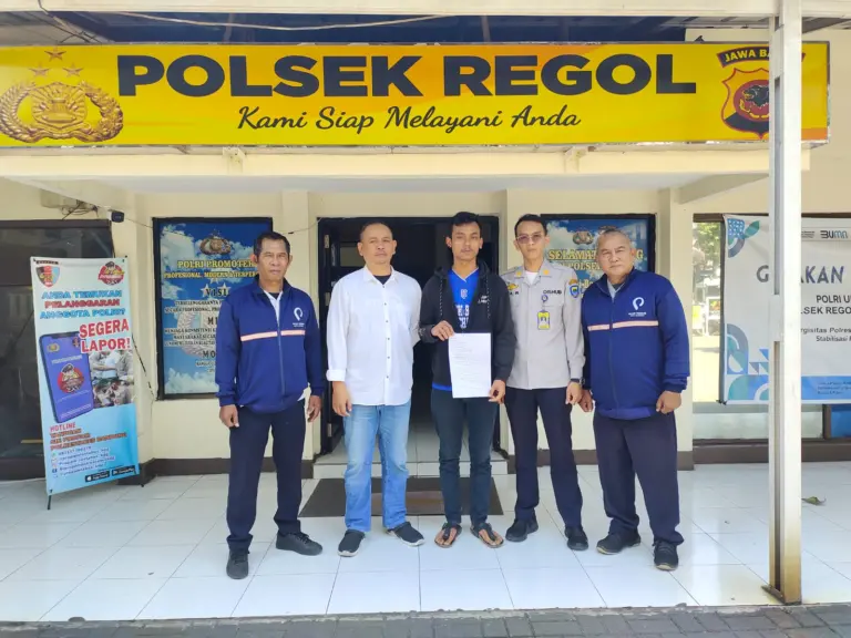 Jukir Liar di Balonggede Getok Parkir Rp30 Ribu, Pemkot Bandung dan Polisi Turun Tangan Jukir Liar di Balonggede Getok Parkir Rp30 Ribu, Pemkot Bandung dan Polisi Turun Tangan