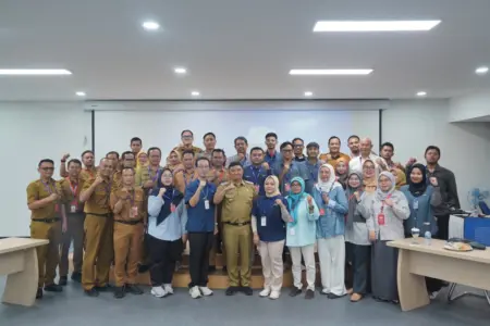 Bupati Garut Ajak Dunia Industri Perkuat Kolaborasi Serap Tenaga Kerja Terlatih Bupati Garut Ajak Dunia Industri Perkuat Kolaborasi Serap Tenaga Kerja Terlatih