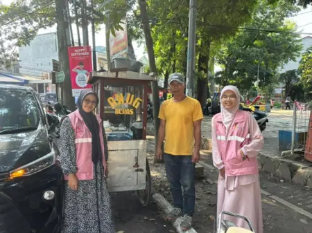 PLN UP3 Bandung Tebar Kepedulian Lewat Program Jumat Berkah