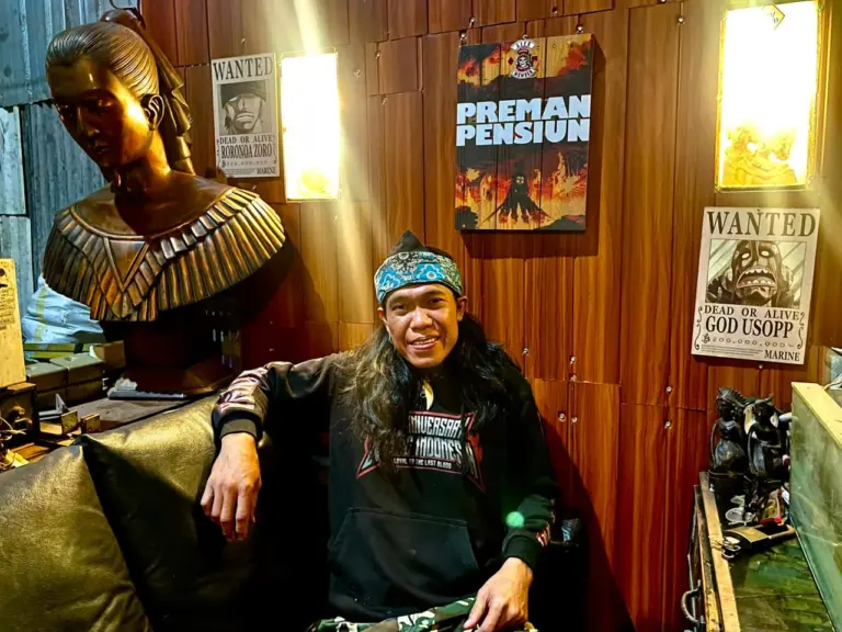 Dari Serbuk Kayu ke Layar Kaca: Kisah Deni Wahyudi, Si “Usep” Preman Pensiun Dari Serbuk Kayu ke Layar Kaca: Kisah Deni Wahyudi, Si “Usep” Preman Pensiun