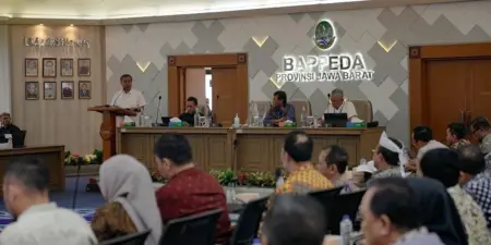 Pemkab Karawang Tegaskan Komitmen Dukung Penataan Tambang di Jawa Barat