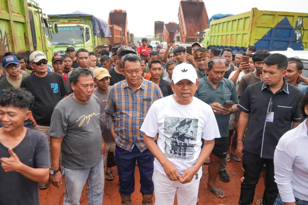 Mulai 2 Januari 2026, Gubernur Jabar Larang Truk ODOL Beroperasi di Seluruh Wilayah