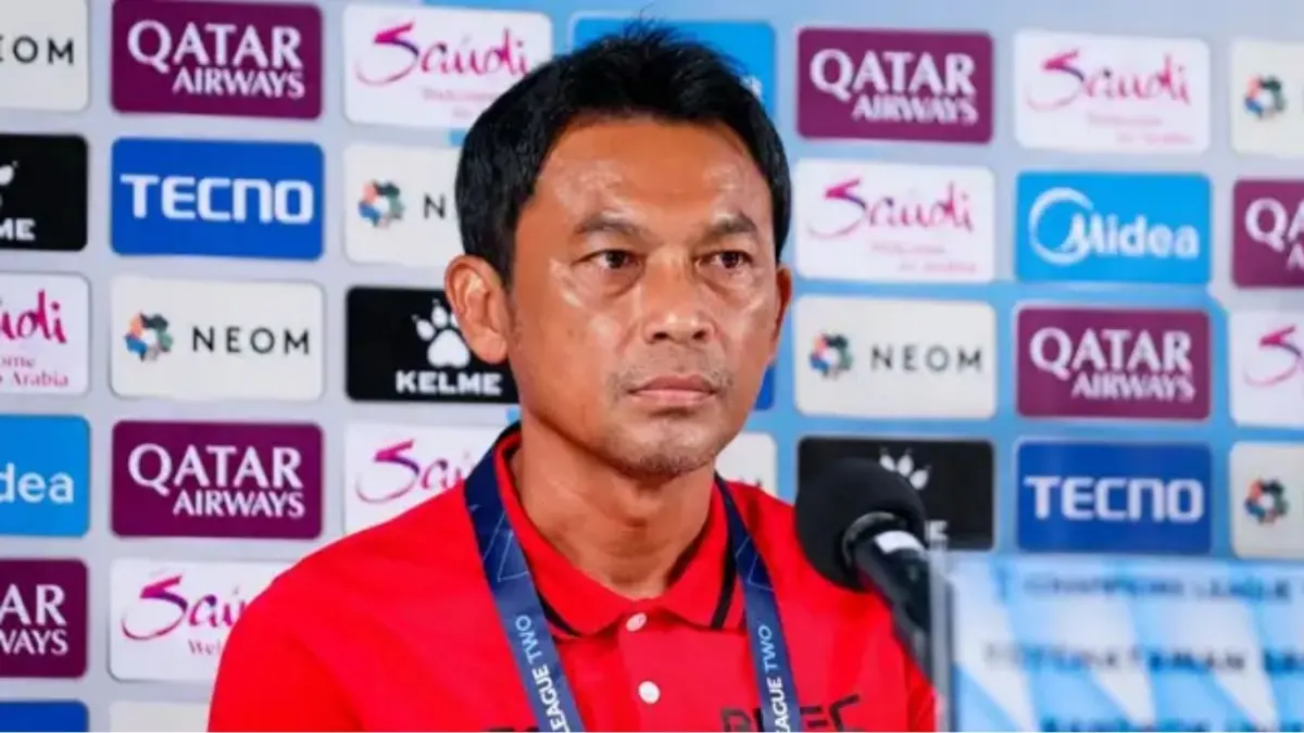 Usai Kalah Dari Persib Bandung, Pelatih Bangkok United Ternyata Salahkan Hal Ini