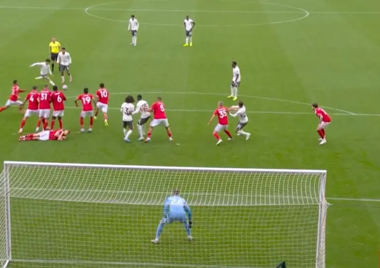 Chelsea Bungkam Nottingham Forest 3-0