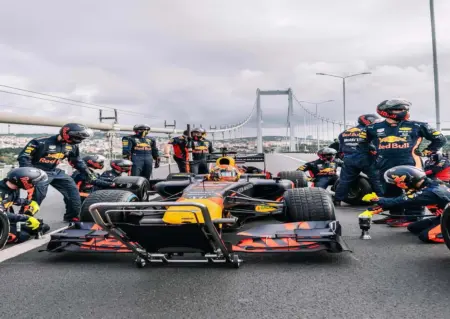 Red Bull Racing didenda 50 ribu Euro