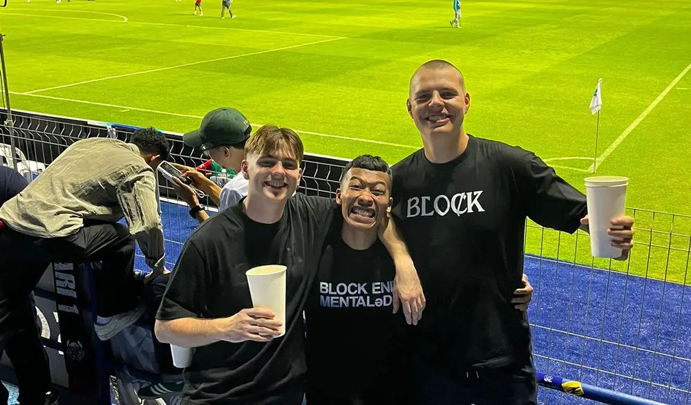 Persib Mendunia Didukung Supporter Britania di Bangkok