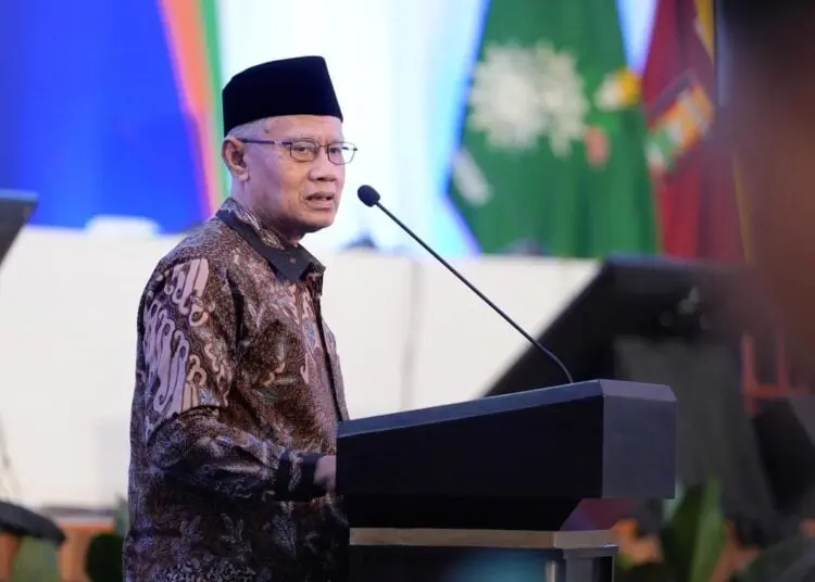 Ketua Umum Muhammadiyah Haedar Nashir saat memberi sambutan dalam acara Penandatanganan Nota Kesepahaman antara PP Muhammadiyah dengan Institut Teknologi Bandung, Senin (17/11/2025). (istimewa)
