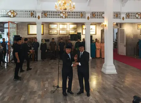 U Kusmana Resmi Dilantik Sebagai Sekda Kuningan U Kusmana Resmi Dilantik Sebagai Sekda Kuningan