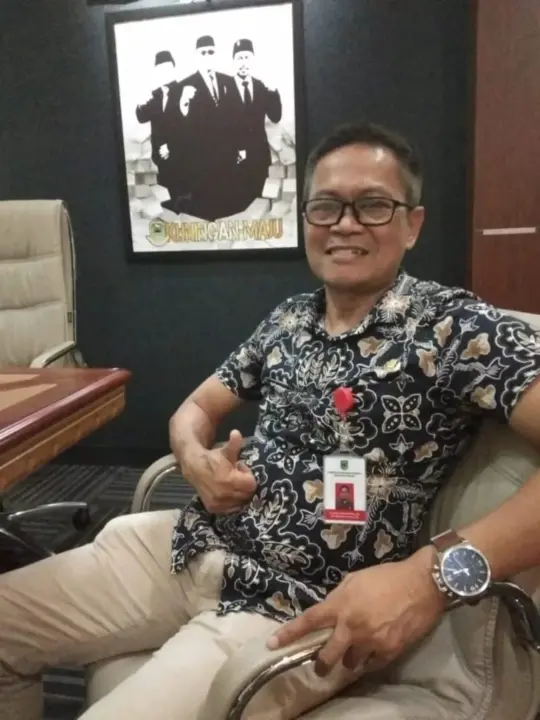 Direktur PDAM Tirta Kamuning Bantah Tuduhan Pelanggaran Pemasangan Pipa di Kawasan TNGC Direktur PAM Tirta Kamuning Bantah Tuduhan Pelanggaran Pemasangan Pipa di Kawasan TNGC