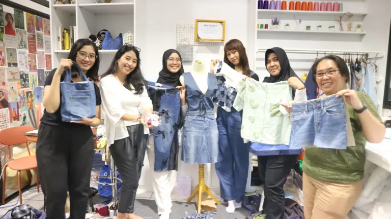 Komunitas Jahitku Hub Dorong Edukasi Pengolahan Limbah Tekstil Melalui Kegiatan Rework