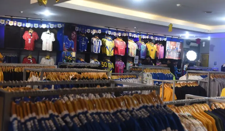 Warga Tasikmalaya Bersiap, Persib Store Akan Buka Gerai Yang Dihadiri Dua Bintang Warga Tasikmalaya Bersiap, Persib Store Akan Buka Gerai Yang Dihadiri Dua Bintang