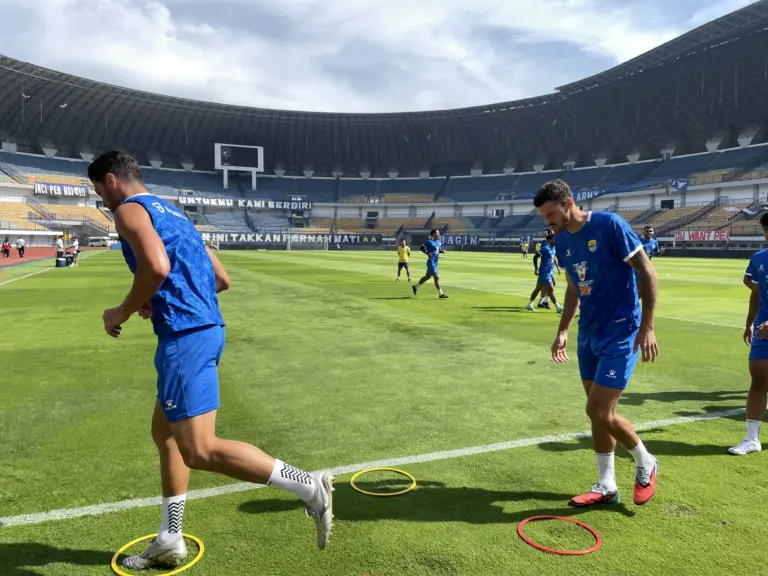 Persib Bandung Bawa 23 Pemain Ke Singapura, Ini Daftarnya