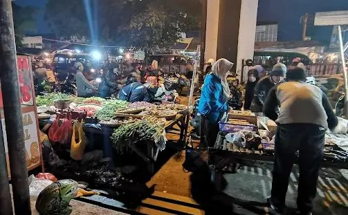 PKL Kiaracondong Sambut Baik Aturan Jam Operasional, Efektivitas di Lapangan Masih Jadi PR Pemkot Bandung PKL Pasar Kiaracondong