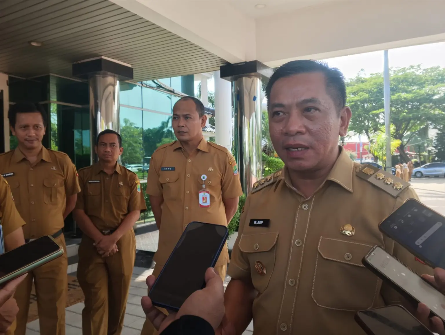 Bupati Karawang Tegaskan Tidak Ada Kenaikan PBB, Isu Naik 600 Persen Dinilai Hoaks