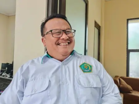Menteri Agama Nasaruddin Umar Raih Penghargaan Top GPR Figure Award 2025 Menteri Agama Nasaruddin Umar Raih Penghargaan Top GPR Figure Award 2025