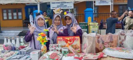 DLH Garut Libatkan Kaum Muda dan Dharma Wanita dalam Gerakan Tangani Sampah DLH Garut Libatkan Kaum Muda dan Dharma Wanita dalam Gerakan Tangani Sampah