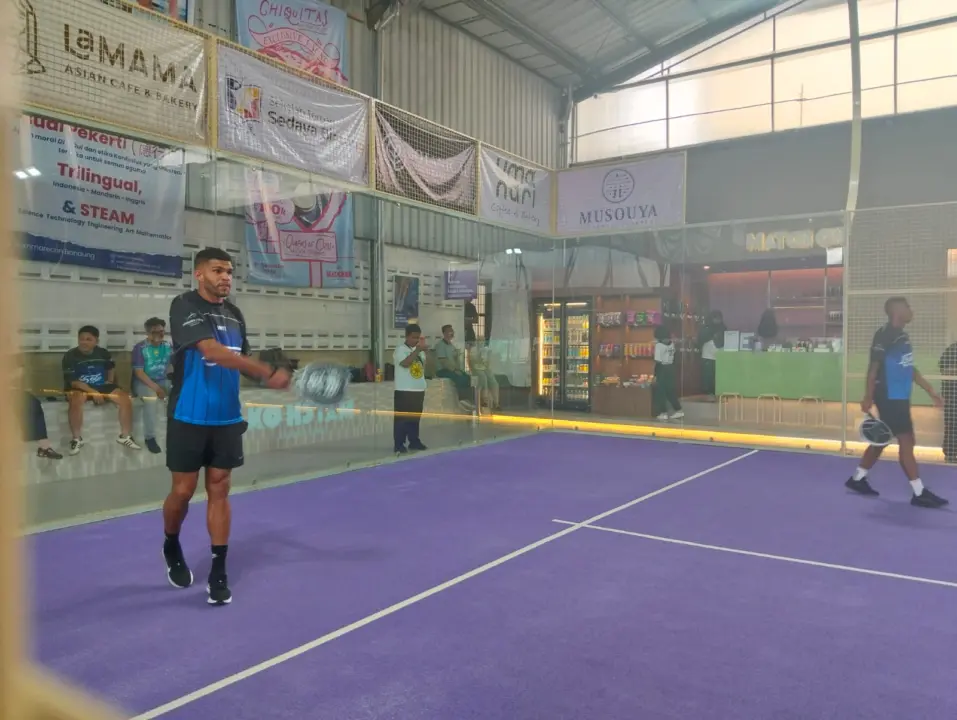 Pemain Persib Bandung saat main Padel di Acara HUT WIT Indonesia (Ipan/Koranmadala)