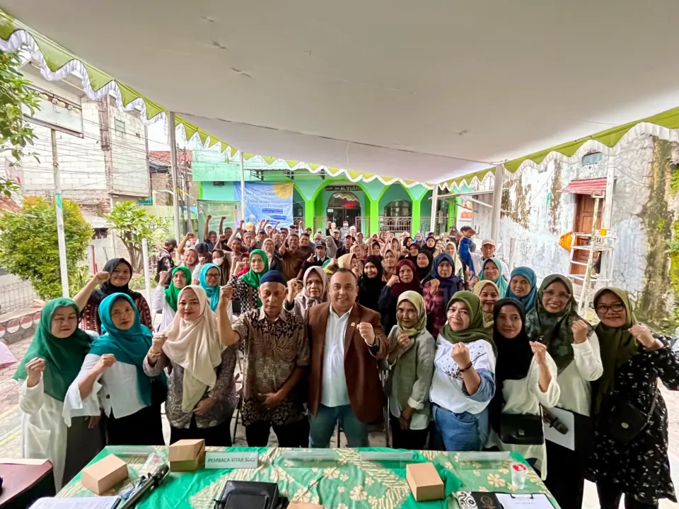 Anggota Fraksi PKB M. Ulan Surlan saat reses di dapil 1 Kota Bandung Sabtu 22 November 2025 (Ipan/Koranmandala)