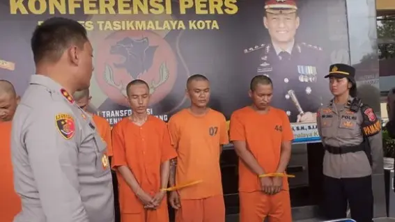 Satuan Reserse Kriminal Polres Tasikmalaya Kota berhasil menangkap pelaku perampokan yang menggunakan modus jebakan melalui akun media sosial.