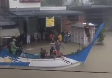 Banjir Aceh Melumpuhkan Aktivitas Warga, BNPB Percepat Penanganan Darurat banjir-di-aceh-lhokseumawe