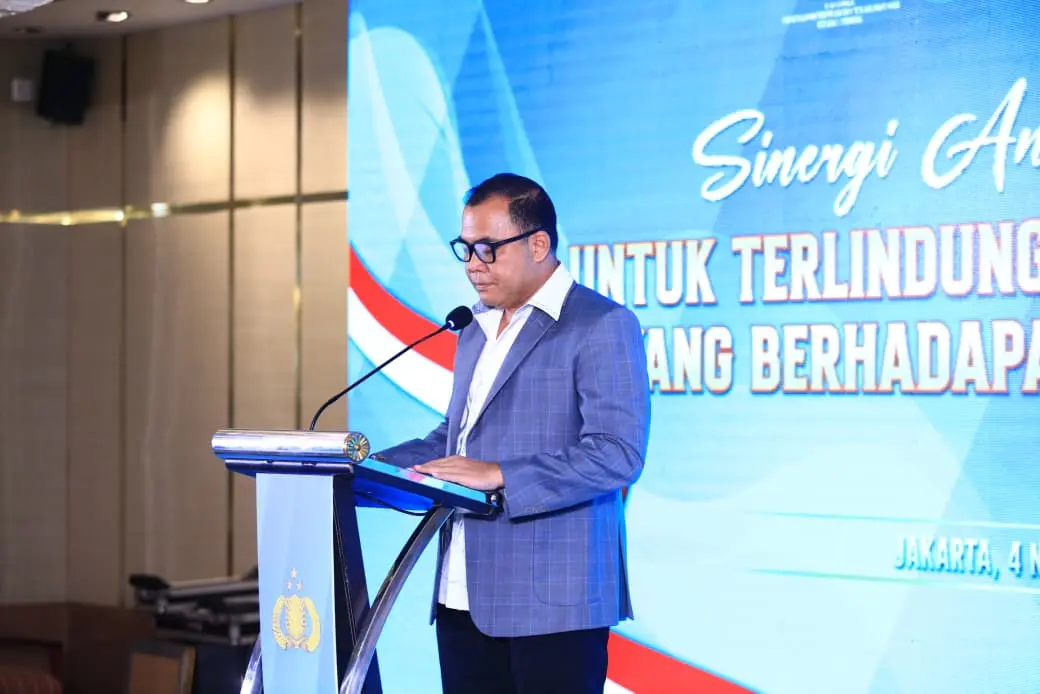 Wakil Kepala Bareskrim Polri Irjen Nunung Syaifuddin saat memberi sambutan pada kegiatan Focus Group Discussion bertajuk Sinergi Antar Lembaga untuk Terlindunginya Hak-hak Anak yang Berhadapan dengan Hukum di Jakarta, Selasa (4/11/2025). (humas polri)