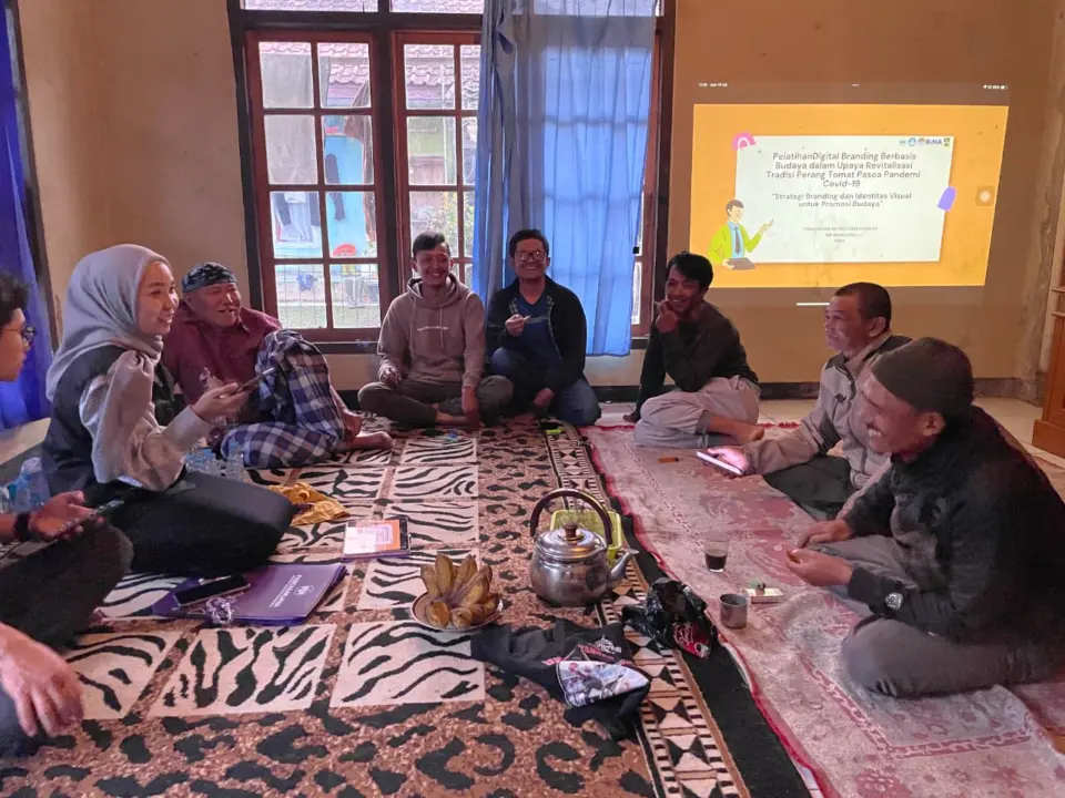 Peningkatan Literasi Digital Budaya Sunda di Cikareumbi