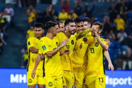 AFC Desak FAM Selesaikan Polemik Pemain Naturalisasi Tujuh pemain naturalisasi Malaysia dituding tak punya asal-usul yang jelas dan menyalahi aturan FIFA. (istimewa)