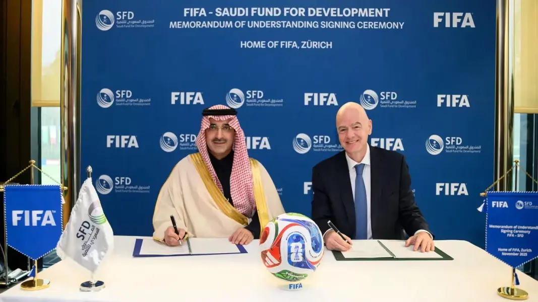 PSSI Sambut Baik Kerja Sama FIFA-SFD FIFA dan Saudi Fund for Development resmi menandatangani nota kesepahaman di Zurich, Swiss, Senin (24/11/2025). (istimewa)